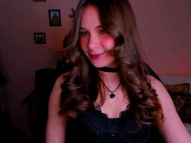 LanaSensitive webcam