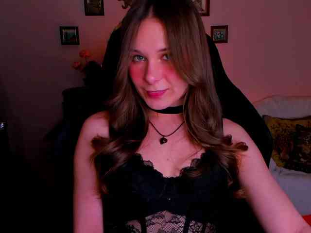 Model: LanaSensitive