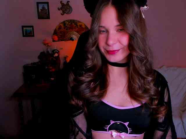 LanaSensitive webcam