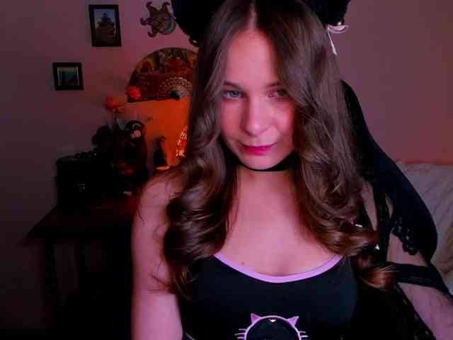 LanaSensitive webcam