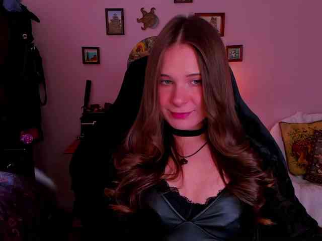 Model: LanaSensitive