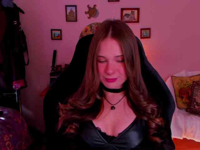 Model: LanaSensitive