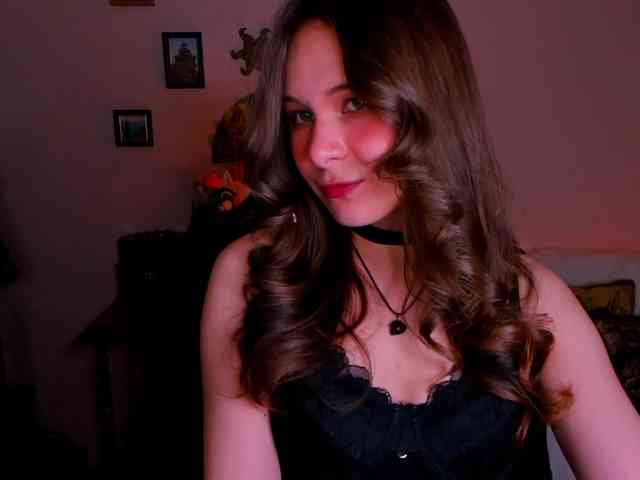 LanaSensitive webcam