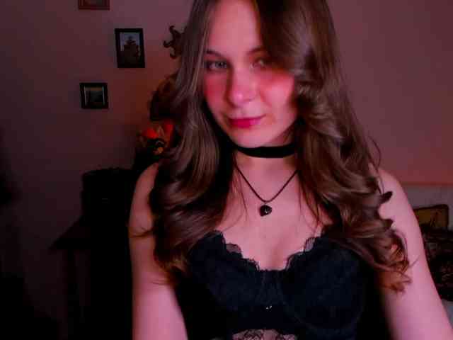 LanaSensitive webcam