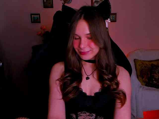 Model: LanaSensitive