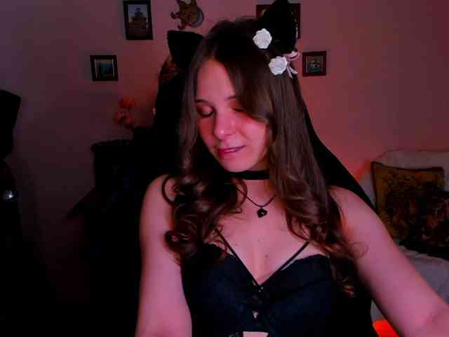 LanaSensitive webcam