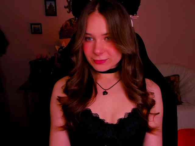 LanaSensitive webcam