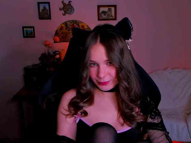 LanaSensitive webcam