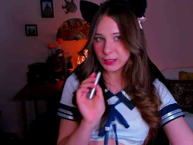 LanaSensitive webcam