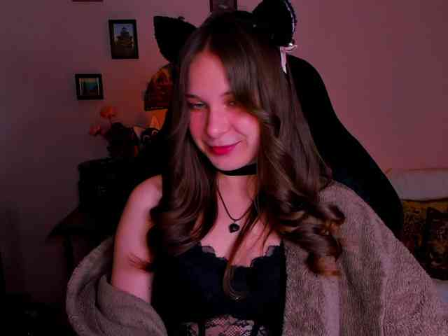 LanaSensitive webcam