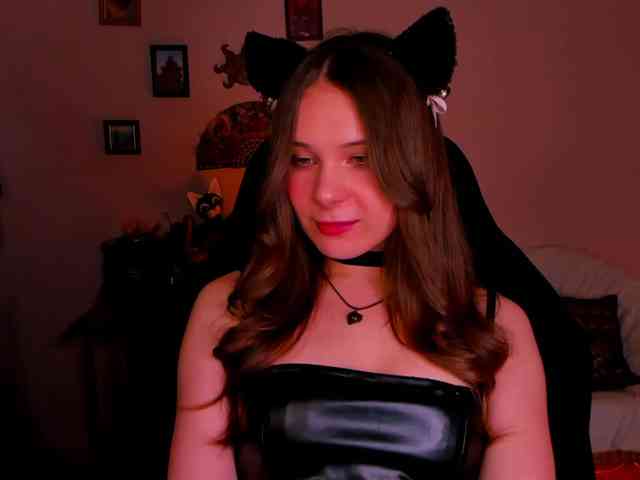 Model: LanaSensitive