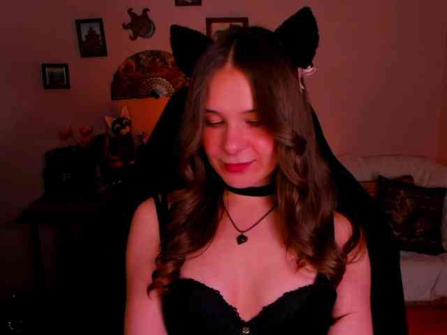 Model: LanaSensitive