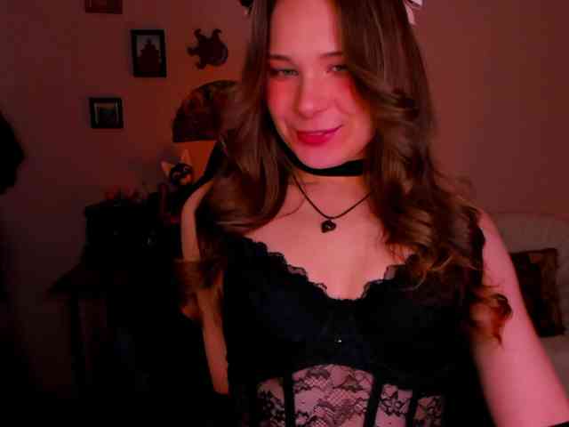 LanaSensitive webcam