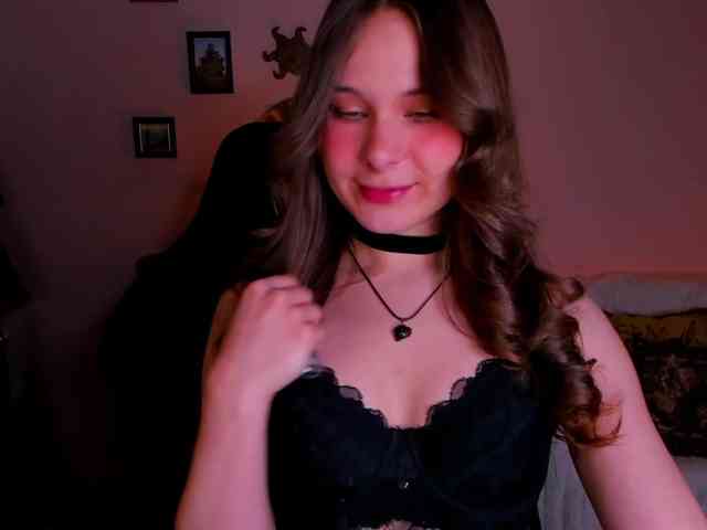 LanaSensitive webcam