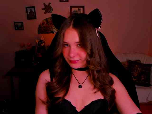 Model: LanaSensitive