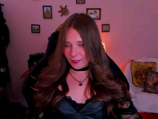 LanaSensitive webcam