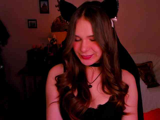 Model: LanaSensitive