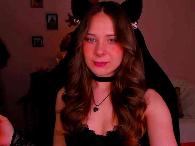 LanaSensitive webcam