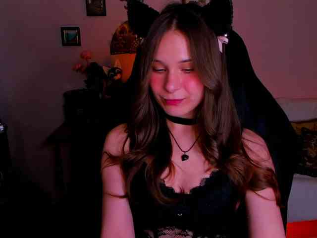 LanaSensitive webcam