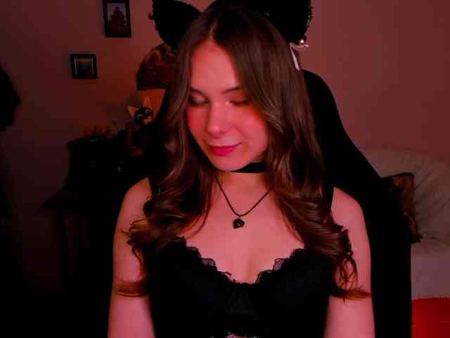 LanaSensitive webcam