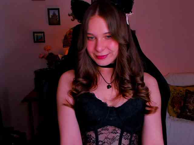 Model: LanaSensitive