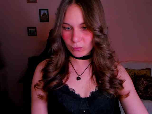 LanaSensitive webcam