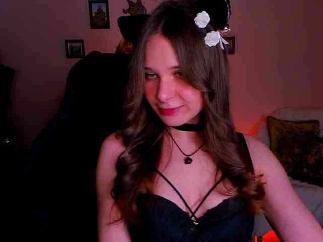Model: LanaSensitive