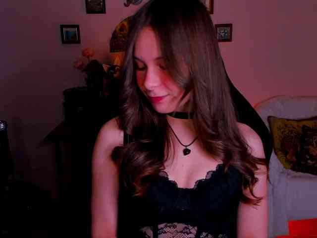 Model: LanaSensitive