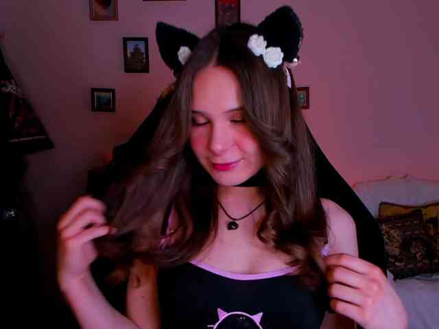 LanaSensitive webcam