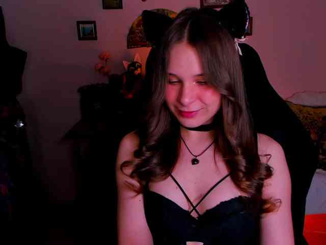 LanaSensitive webcam