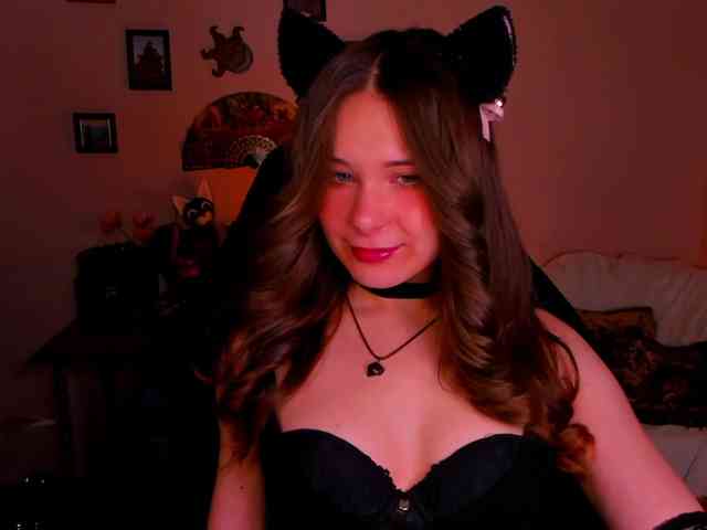 Model: LanaSensitive