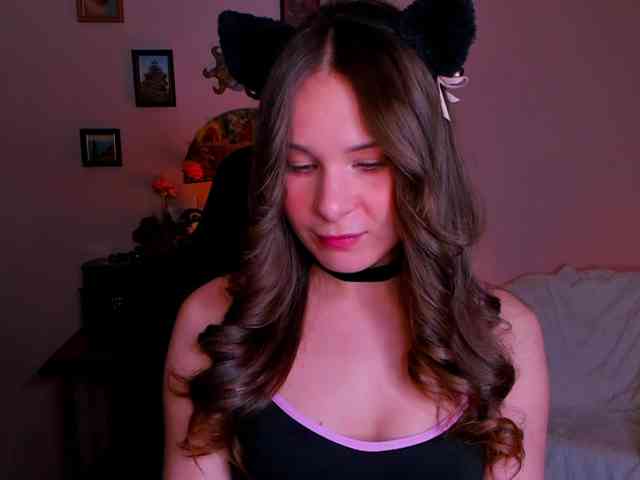 LanaSensitive webcam