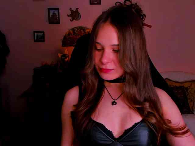 LanaSensitive webcam