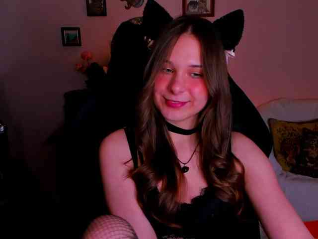 Model: LanaSensitive