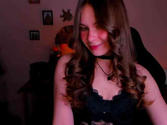 LanaSensitive webcam