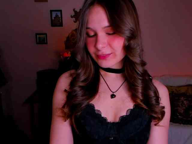 LanaSensitive webcam