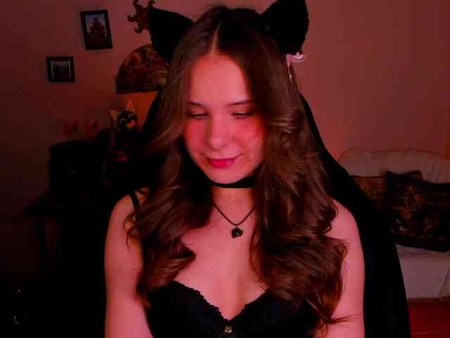 Model: LanaSensitive