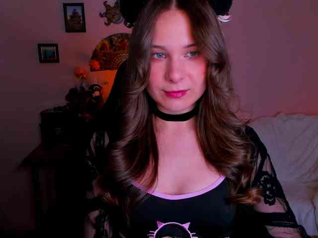 LanaSensitive webcam