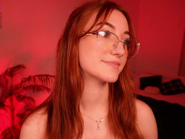 MilaFlame live cam on BongaCams