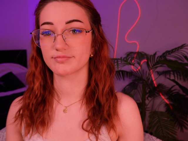 MilaFlame live cam on BongaCams