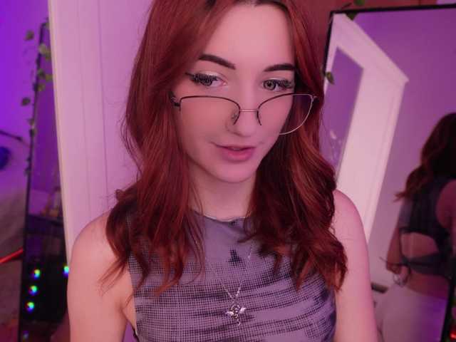 MilaFlame live cam on BongaCams