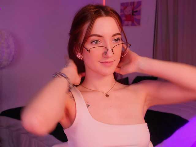 MilaFlame live cam on BongaCams