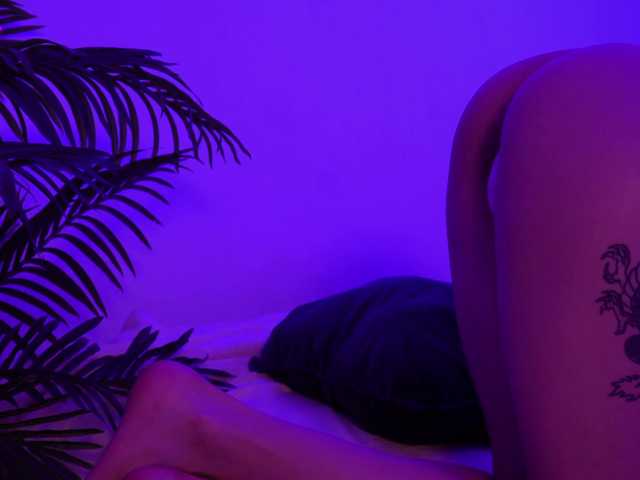 MilaFlame's BongaCams show and profile