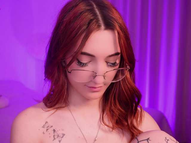 MilaFlame live cam on BongaCams