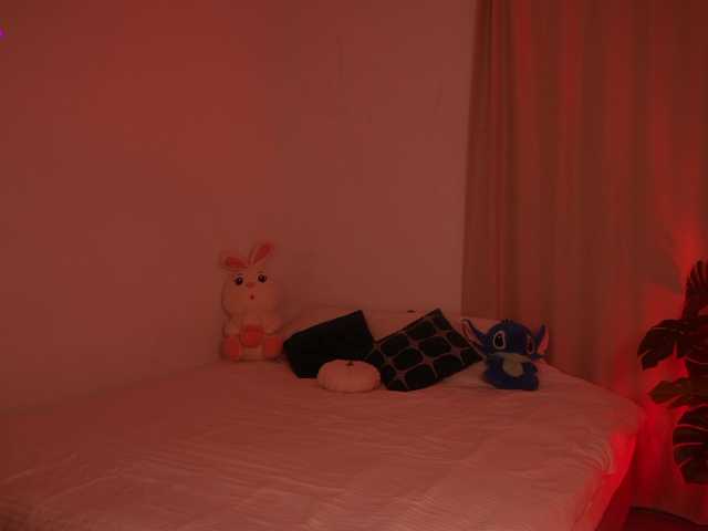 MilaFlame live webcam show