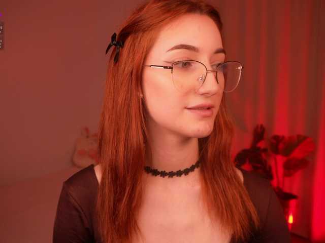 MilaFlame live webcam show