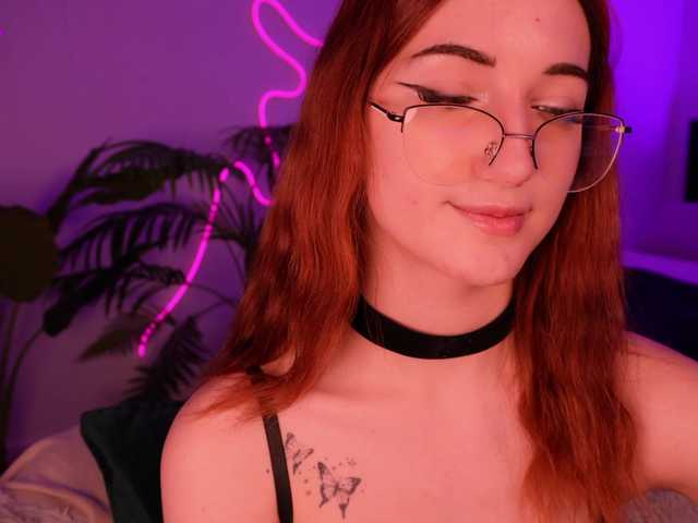MilaFlame live cam on BongaCams