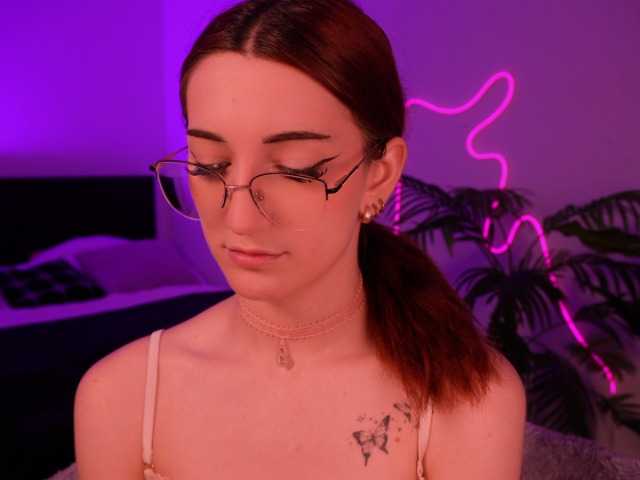 MilaFlame live cam on BongaCams