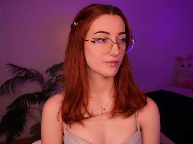 MilaFlame live webcam show