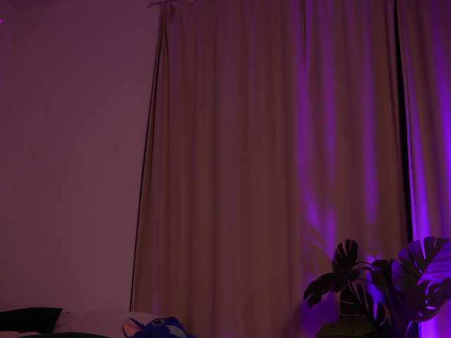 MilaFlame live webcam show
